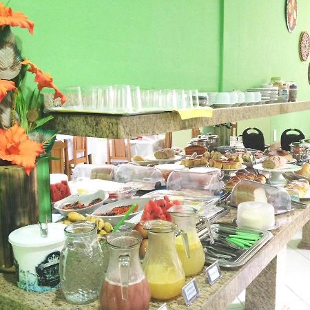 Hotel Vale Verde Santa Maria do Suaçuí Eksteriør billede