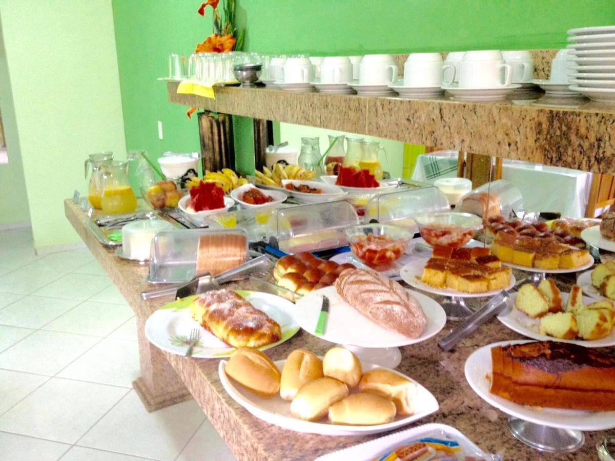 Hotel Vale Verde Santa Maria do Suaçuí Eksteriør billede